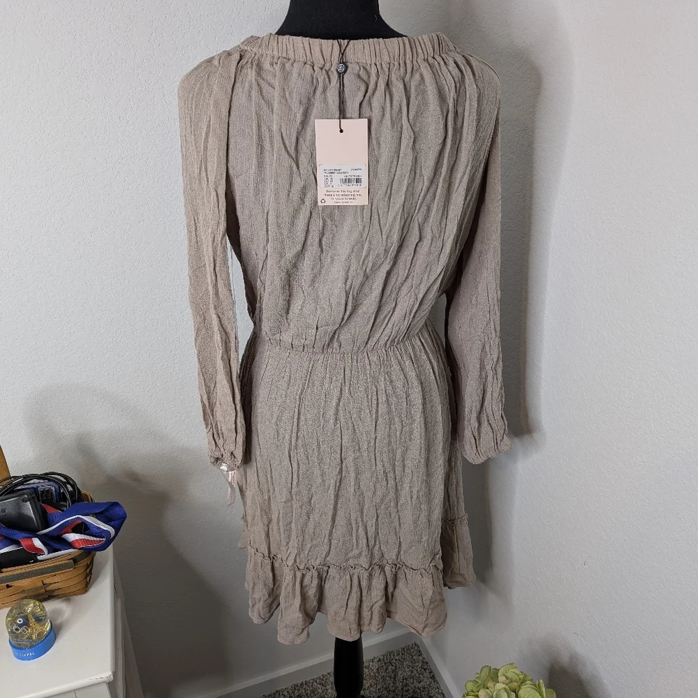 💘 NWT Missguided Taupe Bardot Tassel Dress Size 6 - Picture 3 of 8